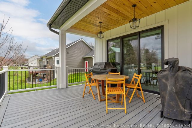 1509 Ponstein Drive, Hudsonville, MI 49426