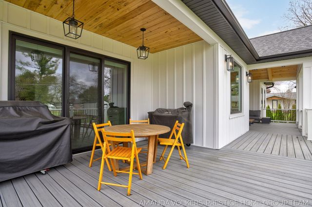 1509 Ponstein Drive, Hudsonville, MI 49426