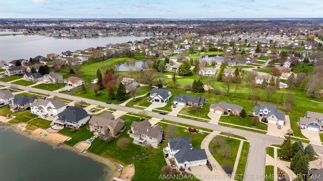 1509 Ponstein Drive, Hudsonville, MI 49426