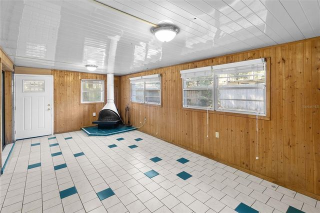 1618 NE 15TH TERRACE, Gainesville, FL 32609