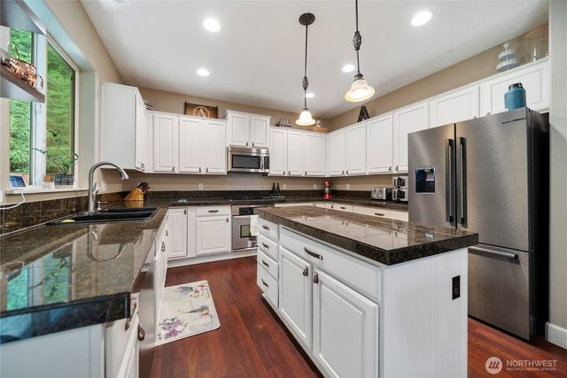 15422 NE 102nd St, Vancouver, WA 98682