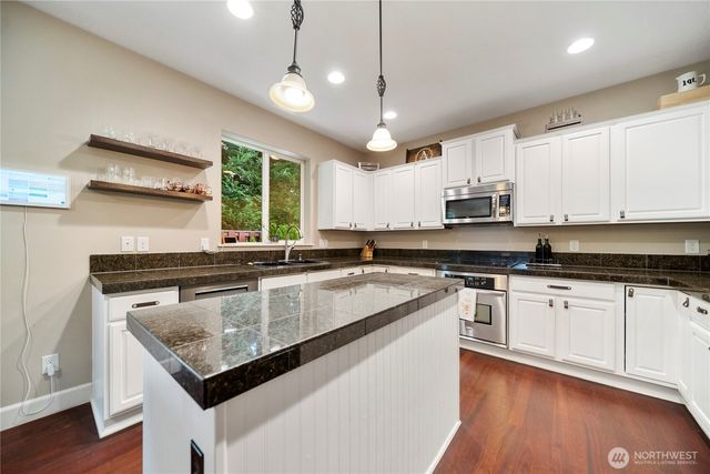 15422 NE 102nd St, Vancouver, WA 98682