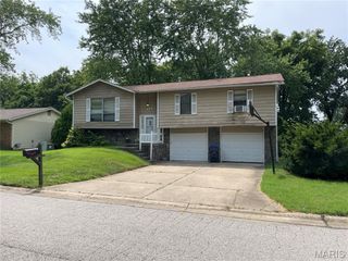 418 Morningside Drive, St Peters, MO 63376