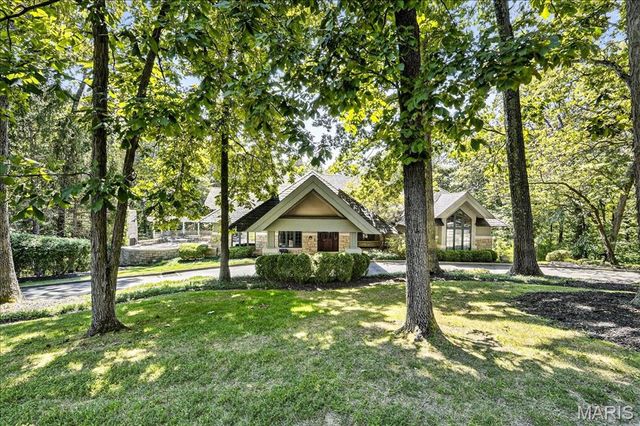 16916 Pacland Ridge Drive, Chesterfield, MO 63005