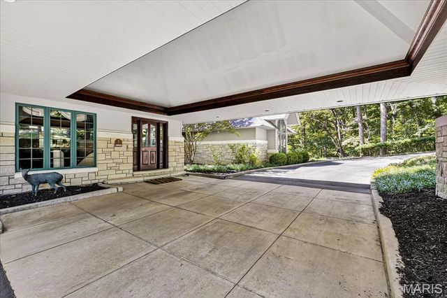 16916 Pacland Ridge Drive, Chesterfield, MO 63005