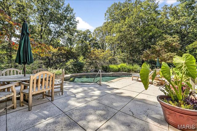 16916 Pacland Ridge Drive, Chesterfield, MO 63005