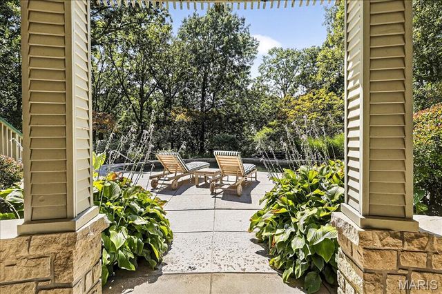 16916 Pacland Ridge Drive, Chesterfield, MO 63005