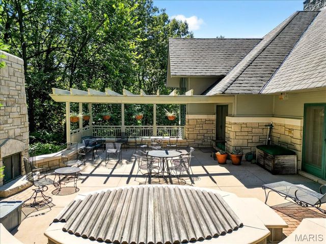 16916 Pacland Ridge Drive, Chesterfield, MO 63005