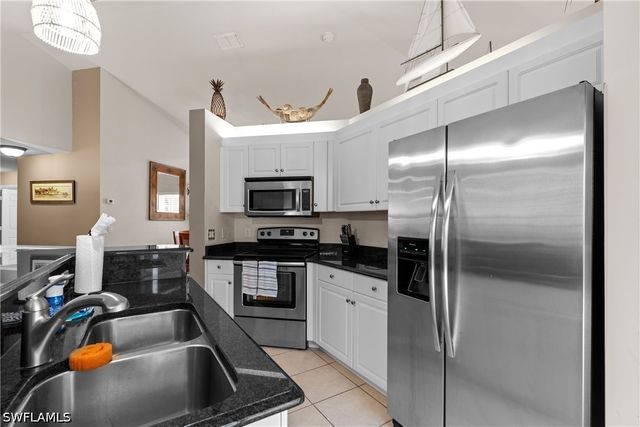 1057 Silverstrand DR, Naples, FL 34110