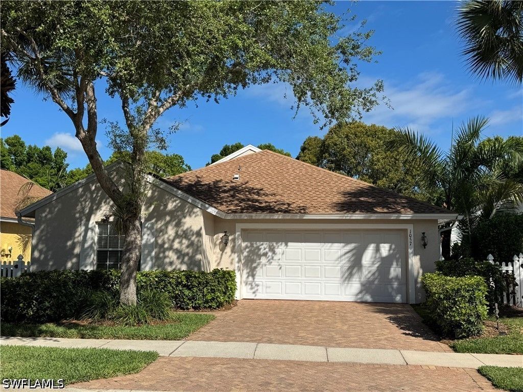 1057 Silverstrand DR, Naples, FL 34110