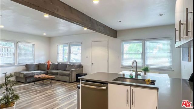 2117 Duane Street, Los Angeles, CA 90039