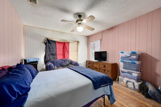 681 County Road 474, Elgin, TX 78621