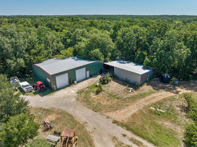 681 County Road 474, Elgin, TX 78621