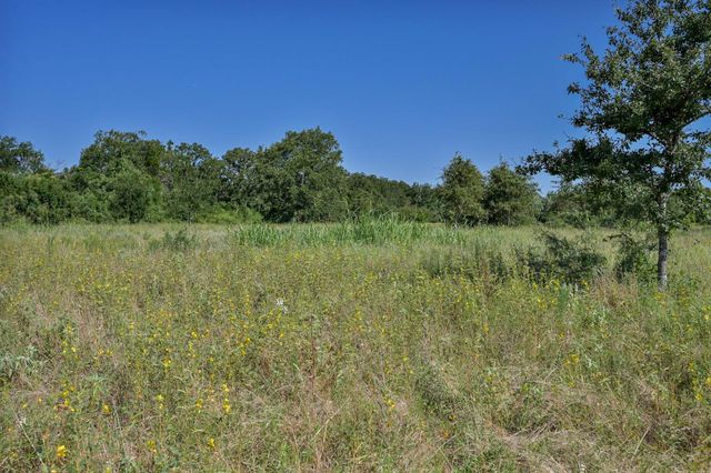 681 County Road 474, Elgin, TX 78621