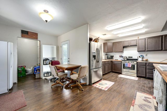 681 County Road 474, Elgin, TX 78621