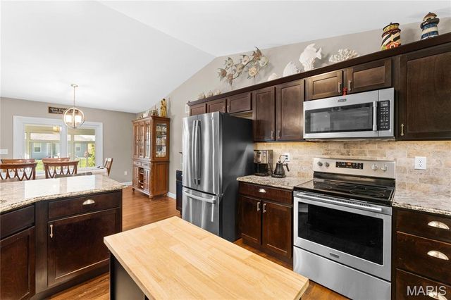660 Willowbrook Way, O'fallon, IL 62269
