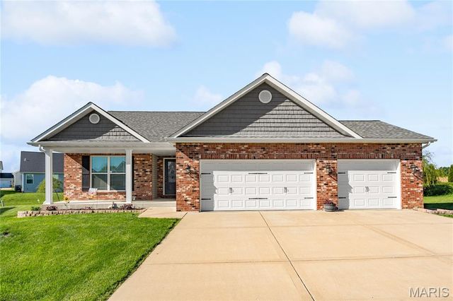 660 Willowbrook Way, O'fallon, IL 62269