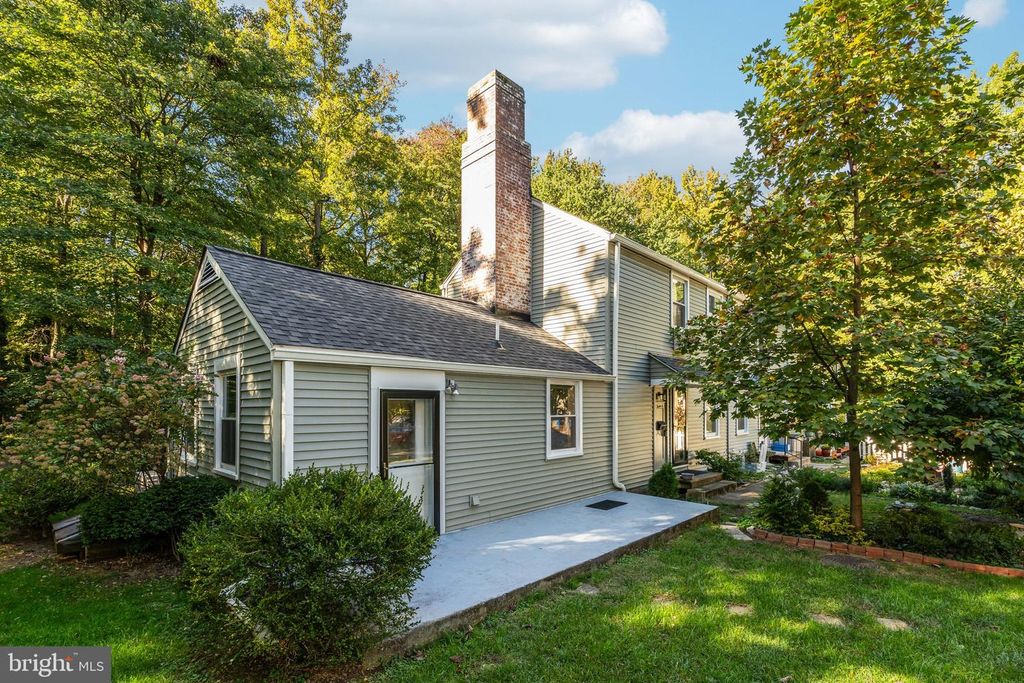 12-E RIDGE RD, Greenbelt, MD 20770