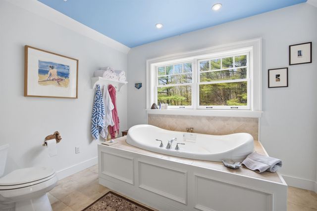 860 Yale Heights Road, West Windsor, VT 05089