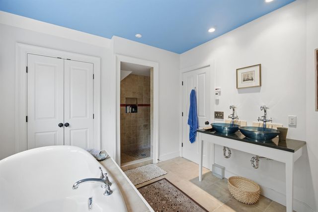 860 Yale Heights Road, West Windsor, VT 05089