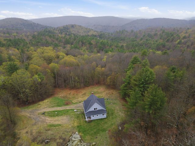 860 Yale Heights Road, West Windsor, VT 05089