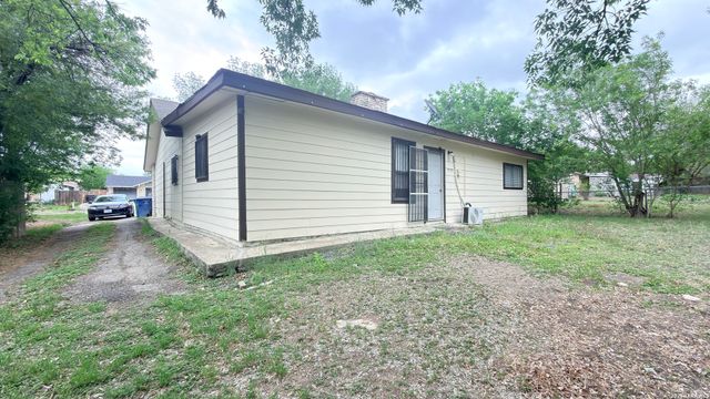 4310 Avenida Prima, San Antonio, TX 78233