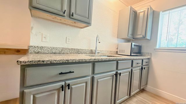 4310 Avenida Prima, San Antonio, TX 78233
