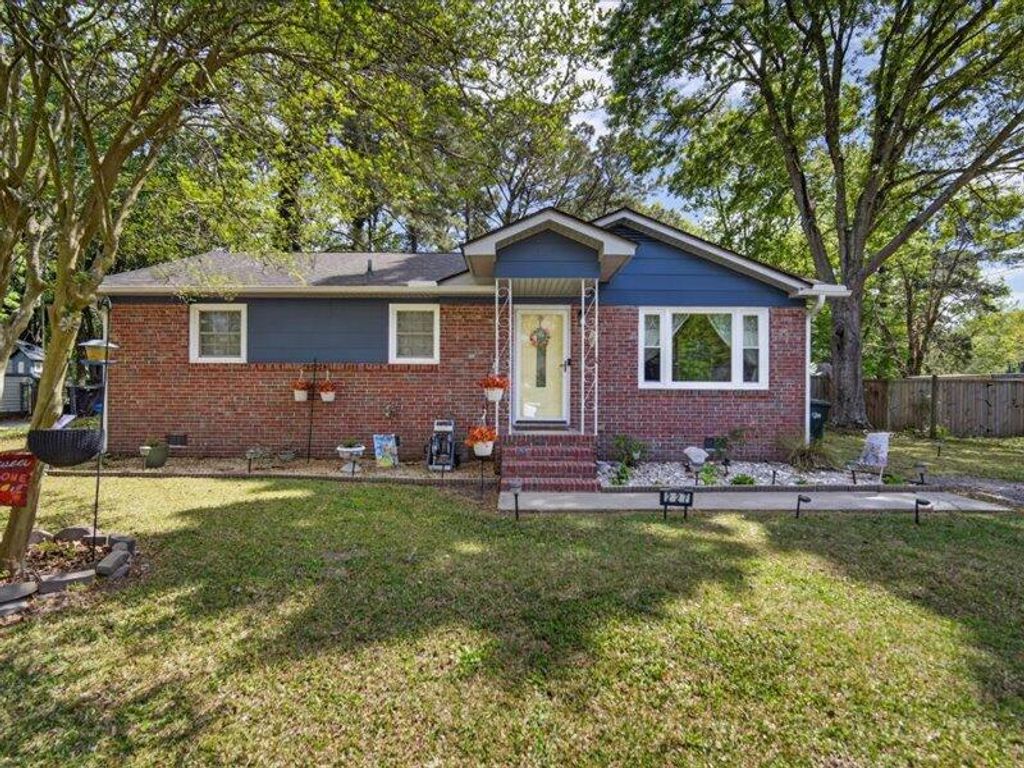 227 Birch Avenue, Goose Creek, SC 29445