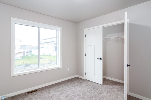 6016 80th Avenue S, Fargo, ND 58047