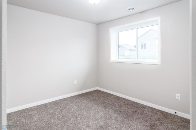 6016 80th Avenue S, Fargo, ND 58047