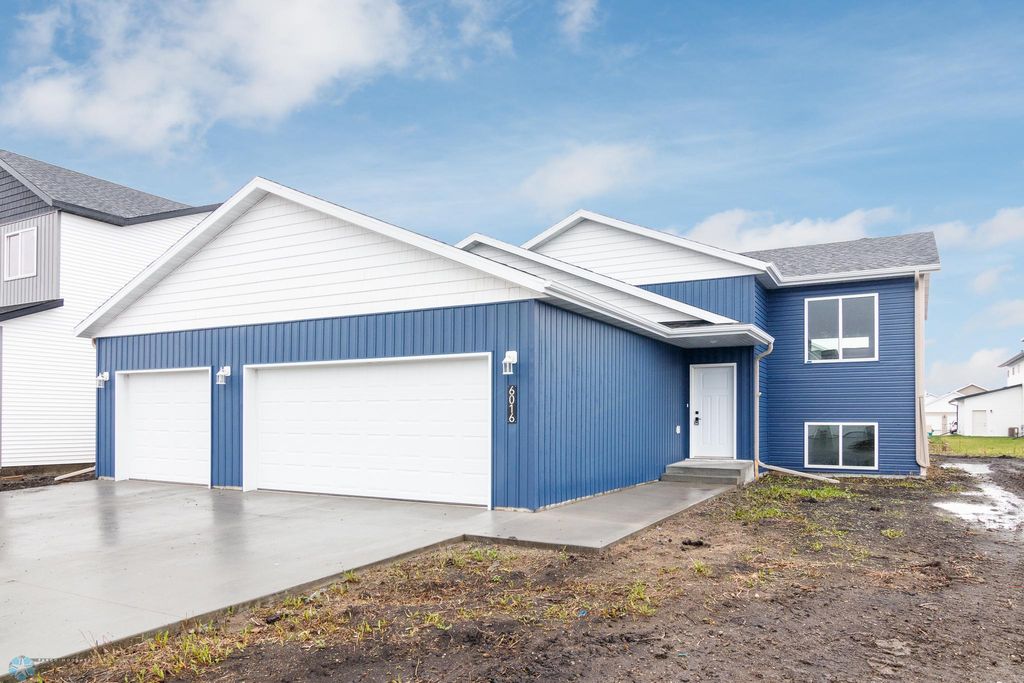 6016 80th Avenue S, Fargo, ND 58047