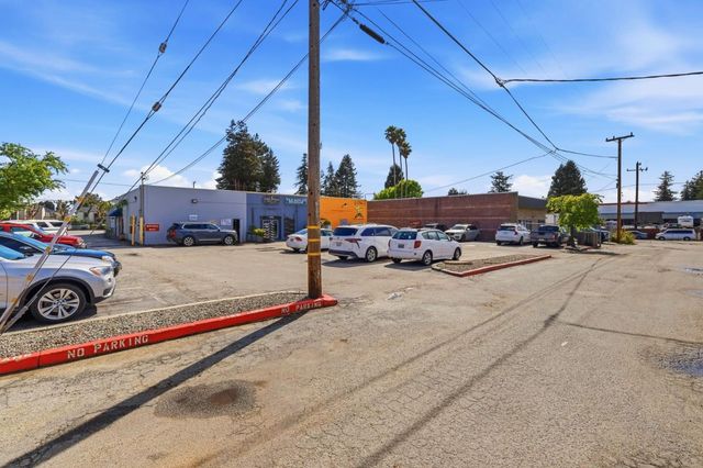 2525 Soquel Drive, Santa Cruz, CA 95065