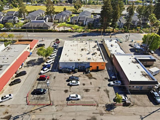 2525 Soquel Drive, Santa Cruz, CA 95065