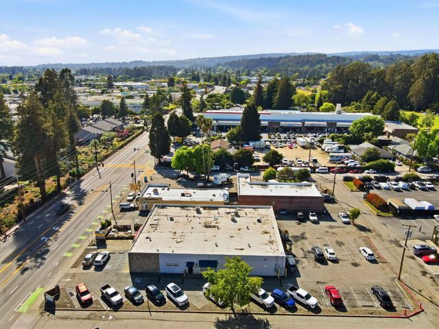 2525 Soquel Drive, Santa Cruz, CA 95065