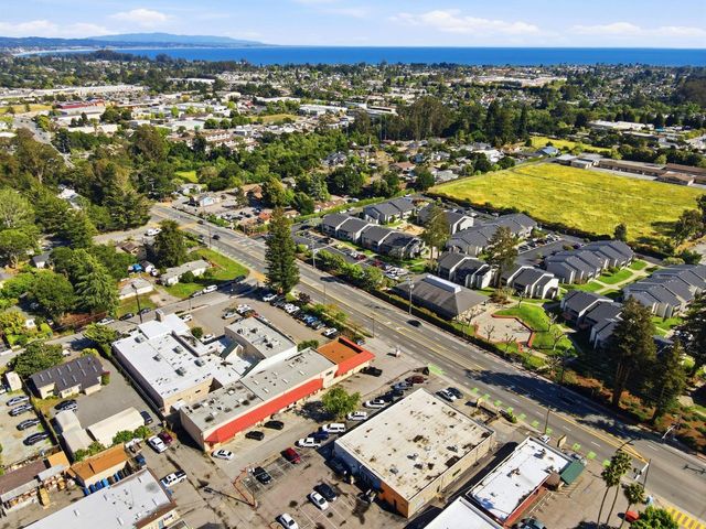 2525 Soquel Drive, Santa Cruz, CA 95065