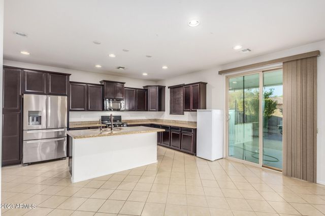 2418 W GARY Way, Phoenix, AZ 85041