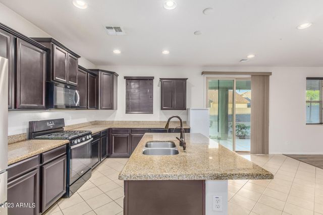 2418 W GARY Way, Phoenix, AZ 85041