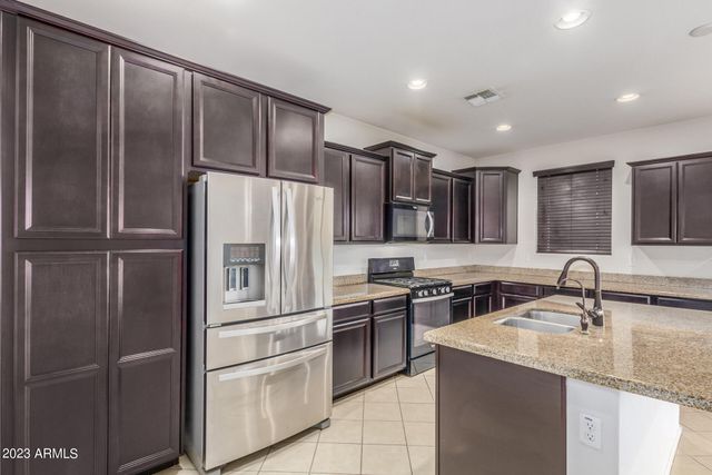 2418 W GARY Way, Phoenix, AZ 85041