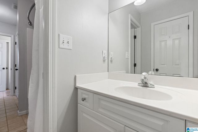 3386 CHAPEL HILLS PARKWAY, Fultondale, AL 35068