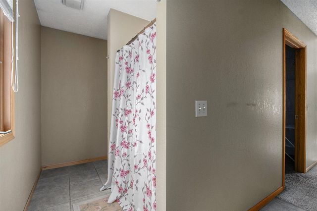 272 Fairway Court, Plainwell, MI 49080