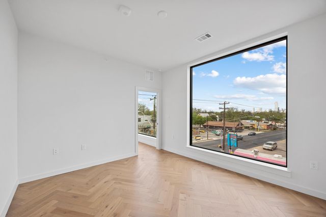 2209 S 1st ST 310, Austin, TX 78704