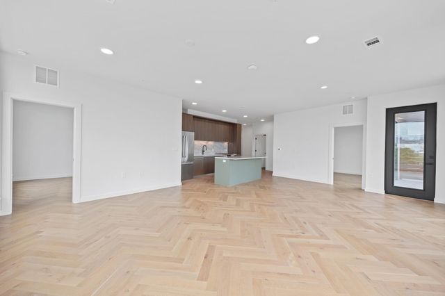 2209 S 1st ST 310, Austin, TX 78704