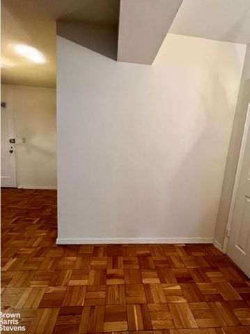 3299 CAMBRIDGE Avenue # 3E, New York City, NY 10463