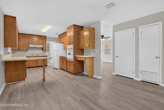 5503 BOEING Drive, Jacksonville, FL 32207