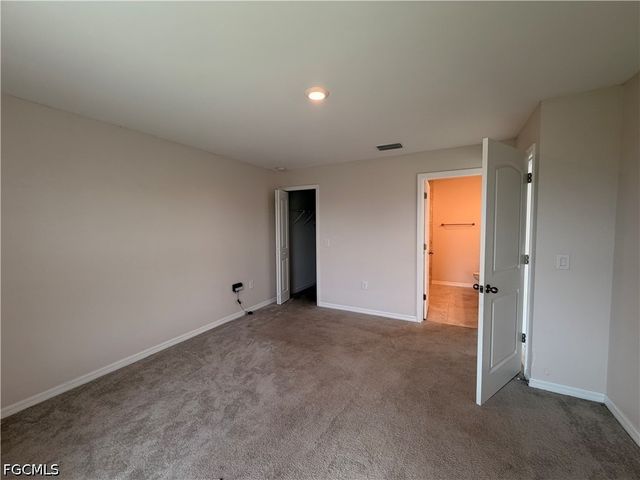 318 NW 20th ST, Cape Coral, FL 33993