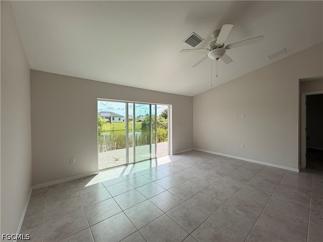 318 NW 20th ST, Cape Coral, FL 33993