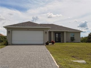 318 NW 20th ST, Cape Coral, FL 33993