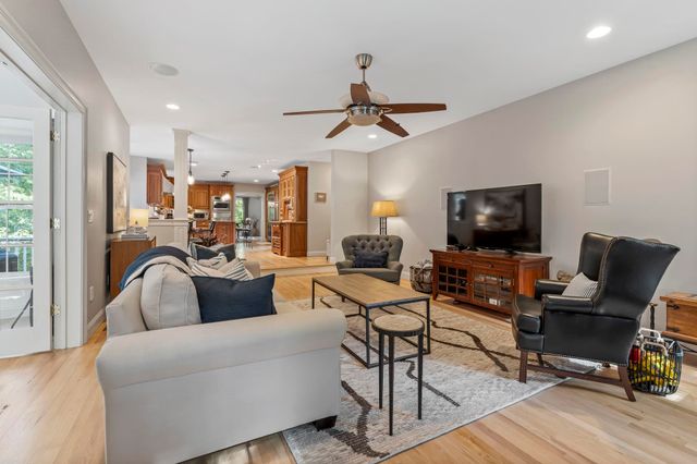 10 Poplar Road, Windham, NH 03087
