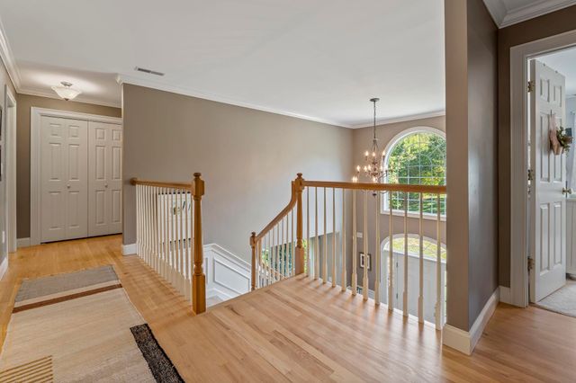 10 Poplar Road, Windham, NH 03087