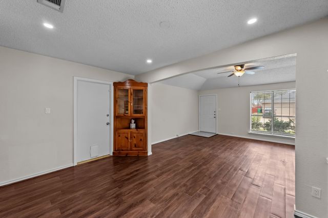 3264 Northview, Carrollton, TX 75007